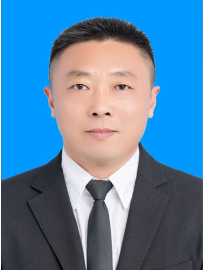 李勤.jpg