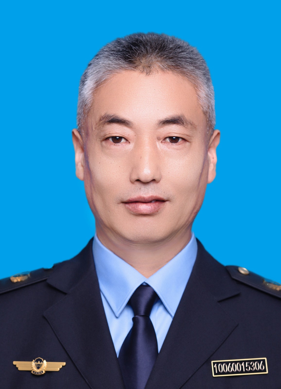 何爱明.jpg