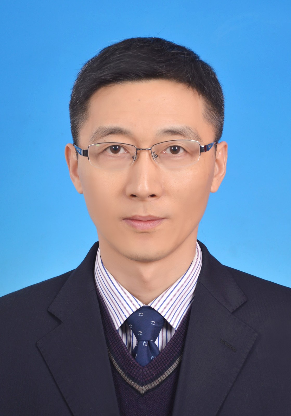 陈书记 照片.jpg