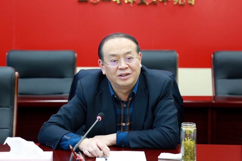 副县长,公安局长程军汇报了春节期间社会面治安情况,2018年公安工作及