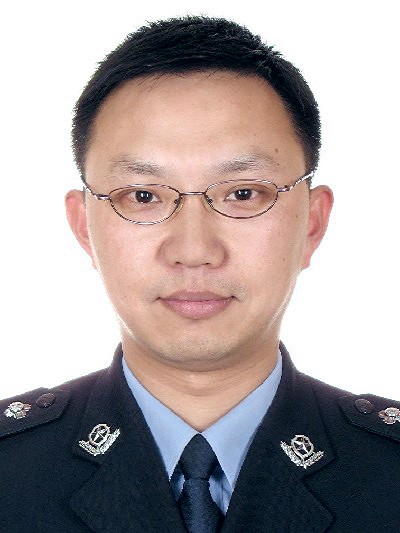 陆翔(如东县人民政府副县长,党组成员,县公安局局长,党委书记,督察长)