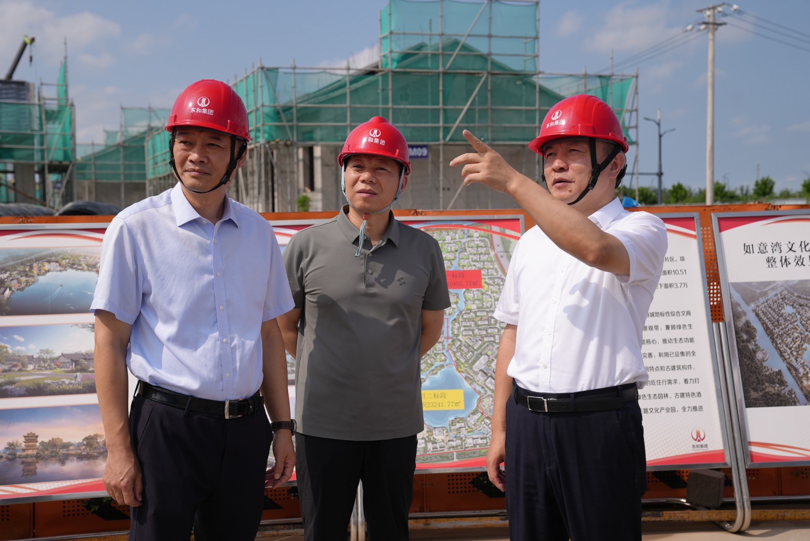 7月20日 星期日 （一版） 杨万平调研社会民生工作，杨万平调研如意湾文化园项目现场。全媒体记者 单佳凯 摄.jpg