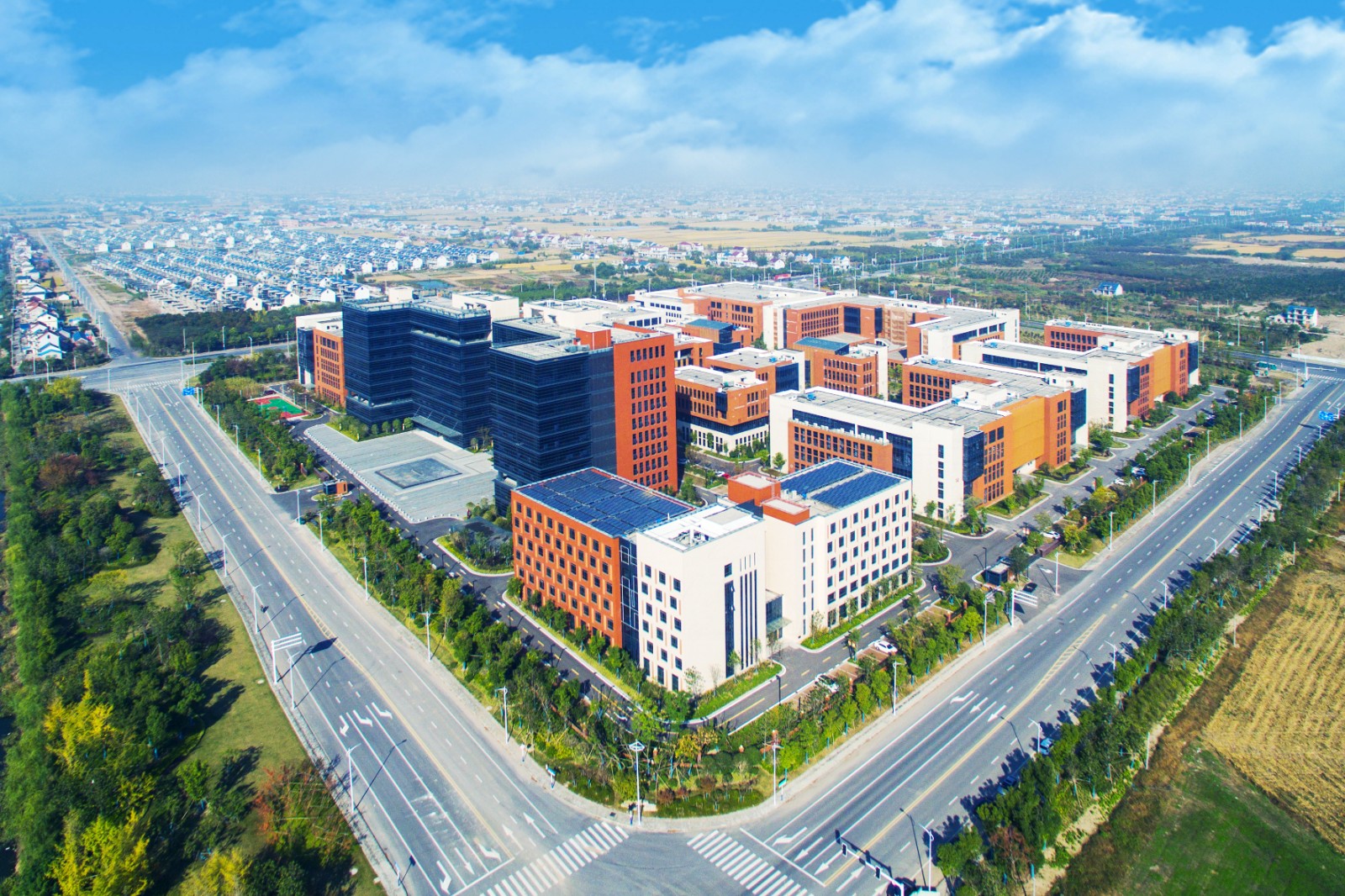 4月13日 星期一 （一版） 全域融合  绘就高质量发展新图景.jpg