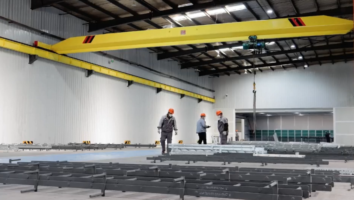 4月22日 星期三 （一版） 链上“抱团”练内功  智造“蓝海”任驰骋.png