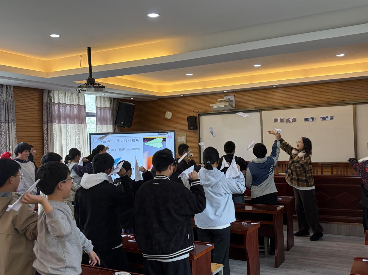 4月28日 星期二 （二版） 解锁“活动育人”新密码.png