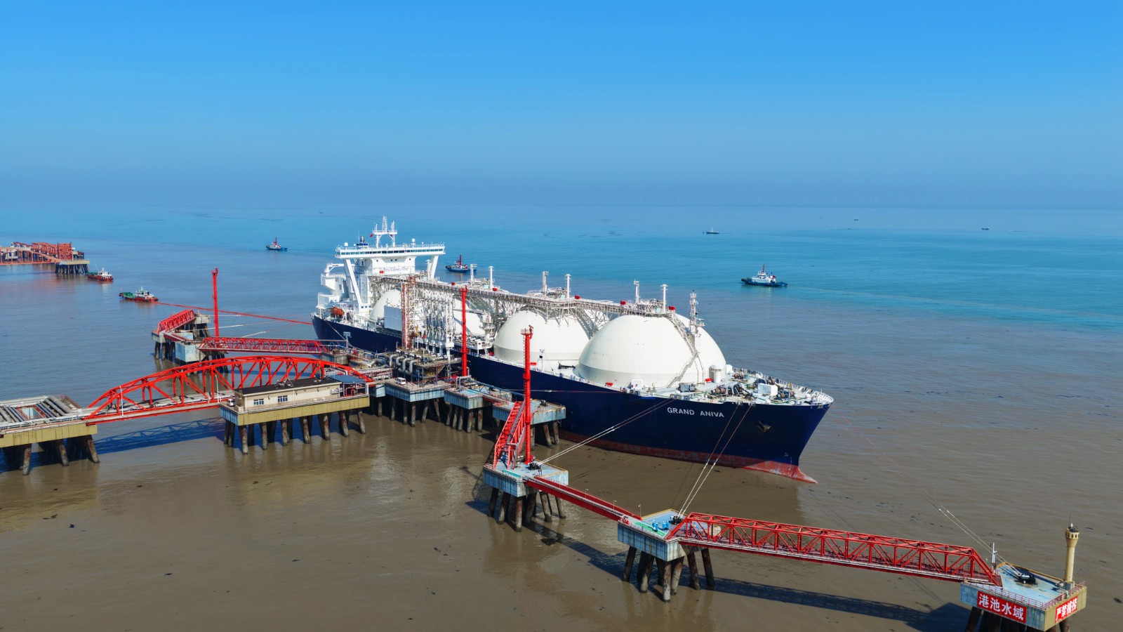 4月27日 星期一 （一版） 中石油江苏液化天然气接收站输出气量突破千亿立方米.jpg