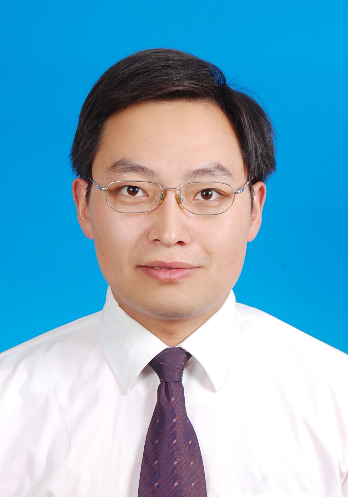 施亚龙.jpg